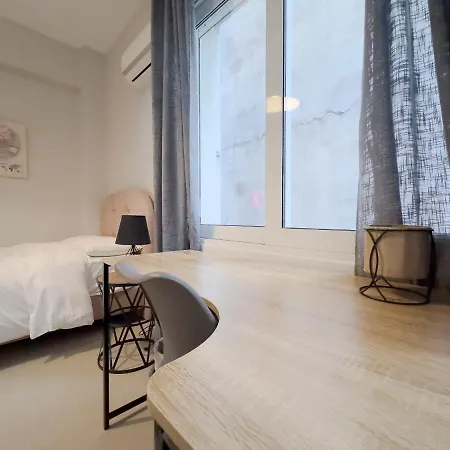 Satovriandou Spacious 128sqm In Apartment