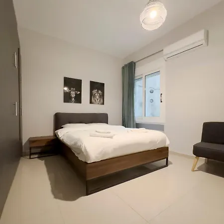 Satovriandou Spacious 128sqm In Athens